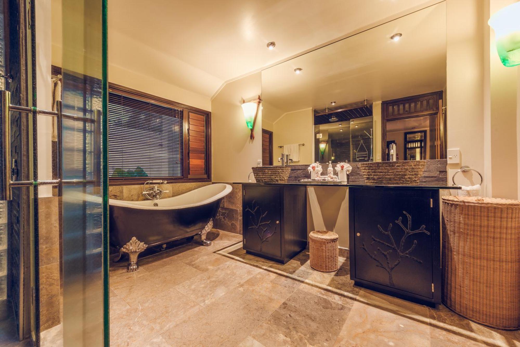 Crown Beach Resort & Spa (Adults Only) Rarotonga Exterior foto